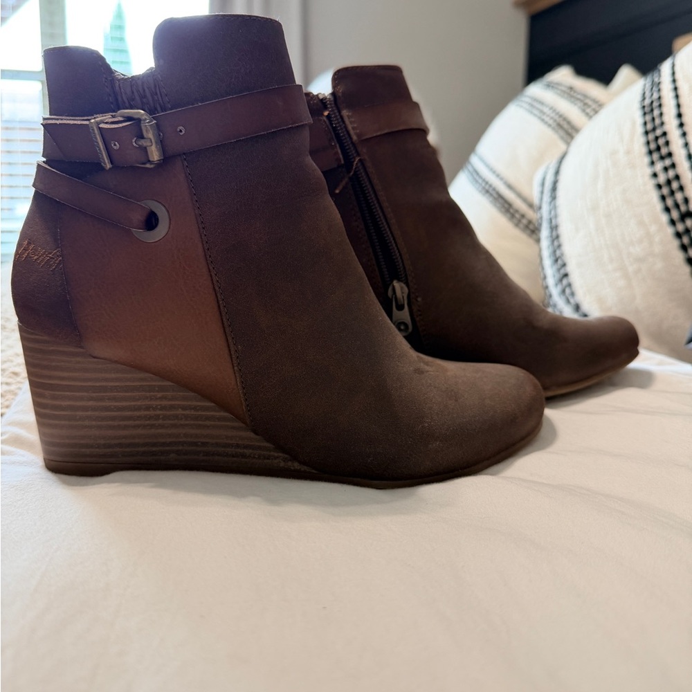 Brown boots